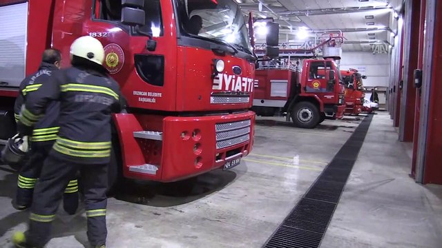 İtfaiyeciler istasyonda sahur yaptı - ERZİNCAN