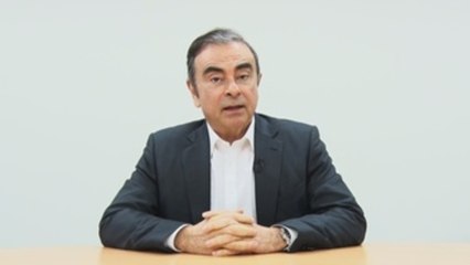 Carlos Ghosn asiste a la primera vista preliminar antes de su juicio