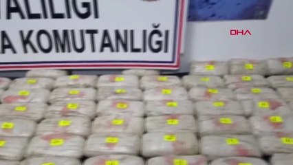 Van'da Sürücünün Kovalamacada Terk Ettiği Araçtan 51 Kilo Eroin Çıktı