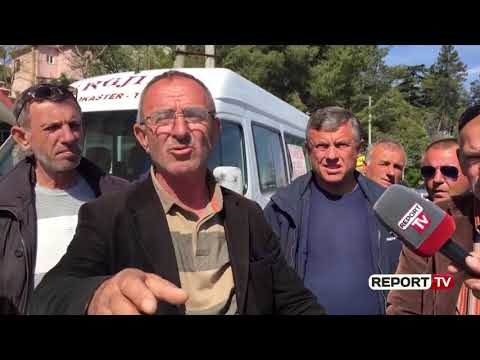 Report Tv - Gjirokastër/ Konkurenca e pandershme, shoferët në protestë