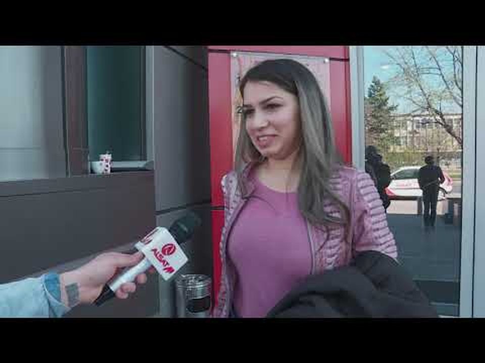 Се зголемуваат редиците пред германската амбаса...