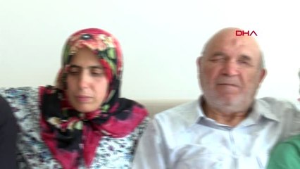 Görme Engelli Çift, 2 Kızını Yardım Almadan Büyüttü