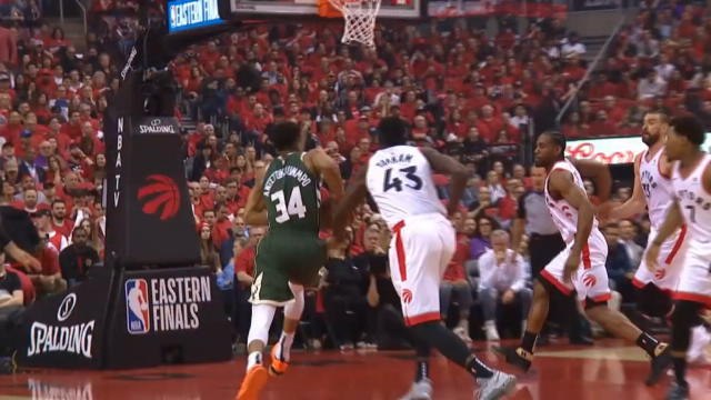 كرة سلّة: أفضل 3 ألعاب: مهارات جيانيس وسلة ساحقة لايباكا