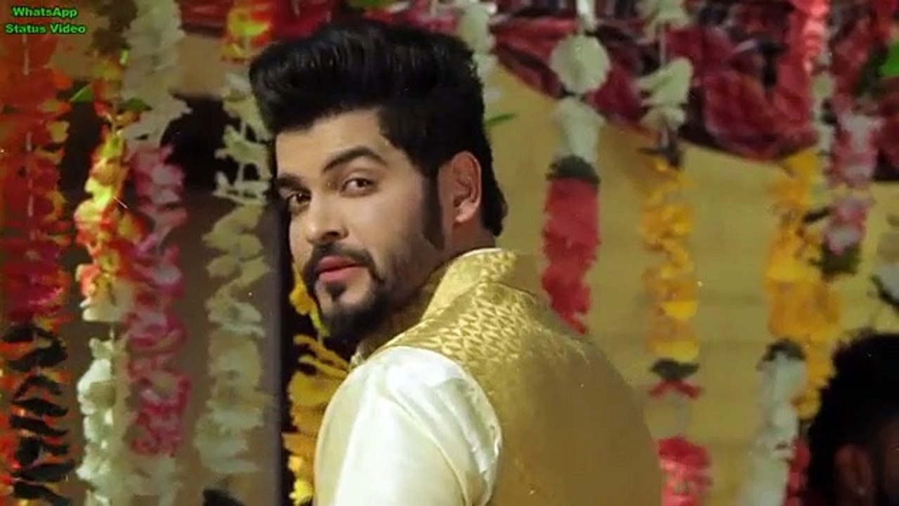 Chehra Hai Ya Chand Khila Hai Saagar Jaisi Aankhon Wali Unplugged Cover WhatsApp Status