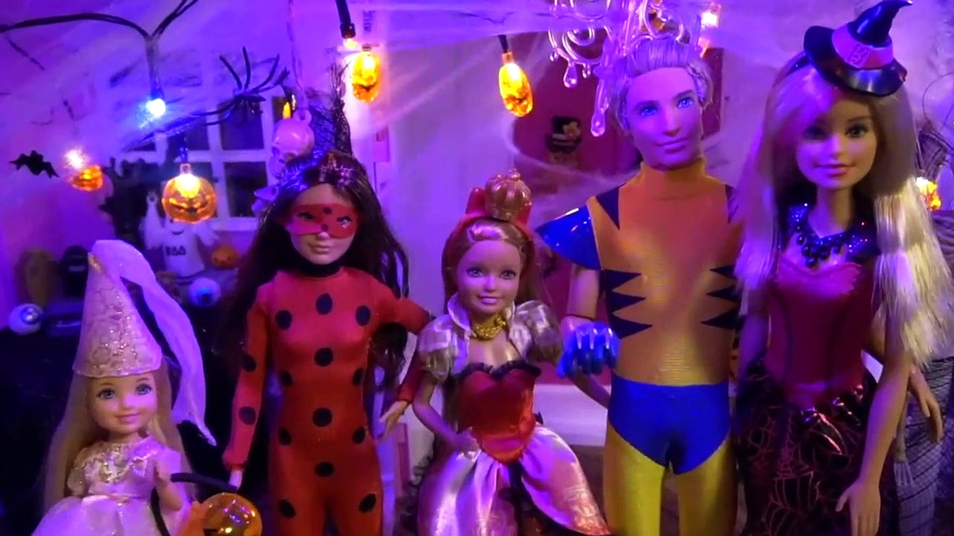 Barbie House Halloween Decorations & Doll Costumes with Chelsea Ken Skipper  & Stacie - video Dailymotion