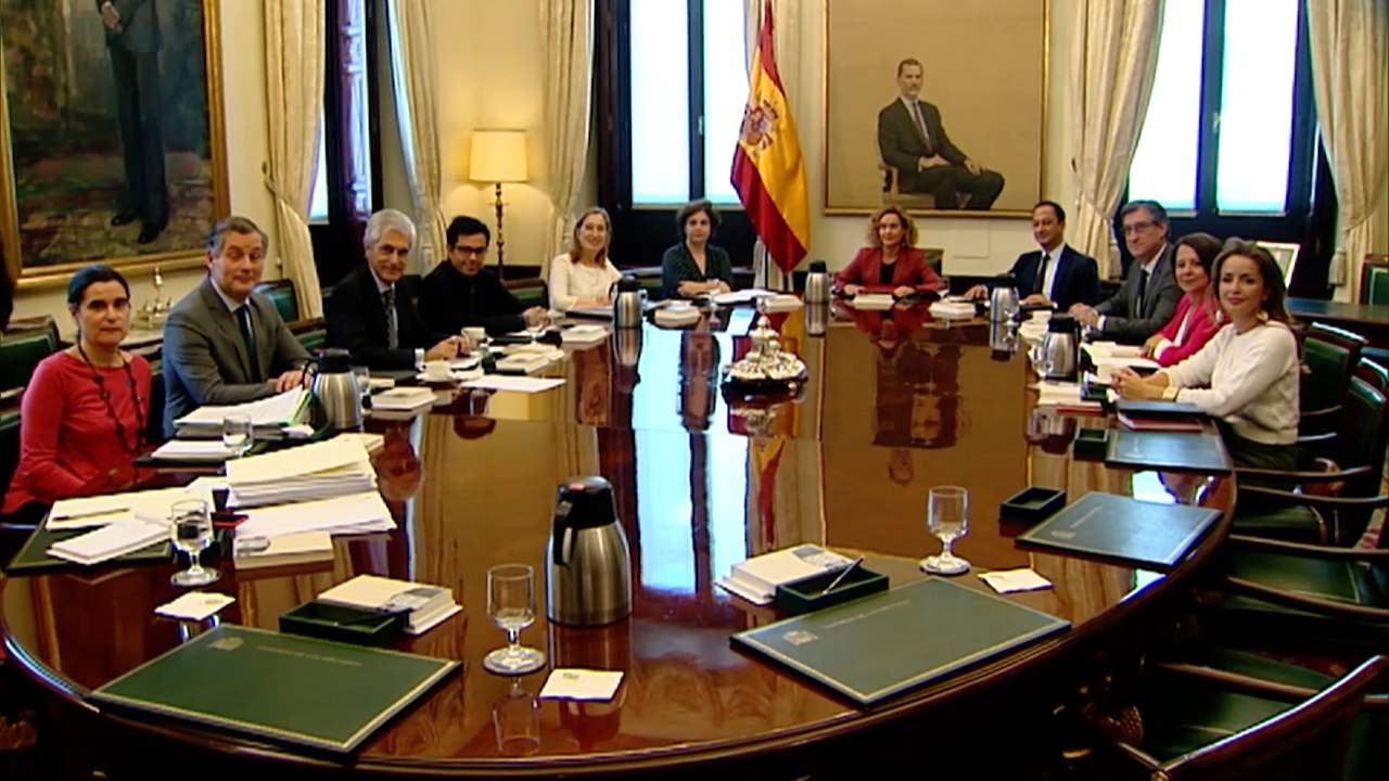 Mesa del Congreso pide un informe sobre la suspensión de los presos