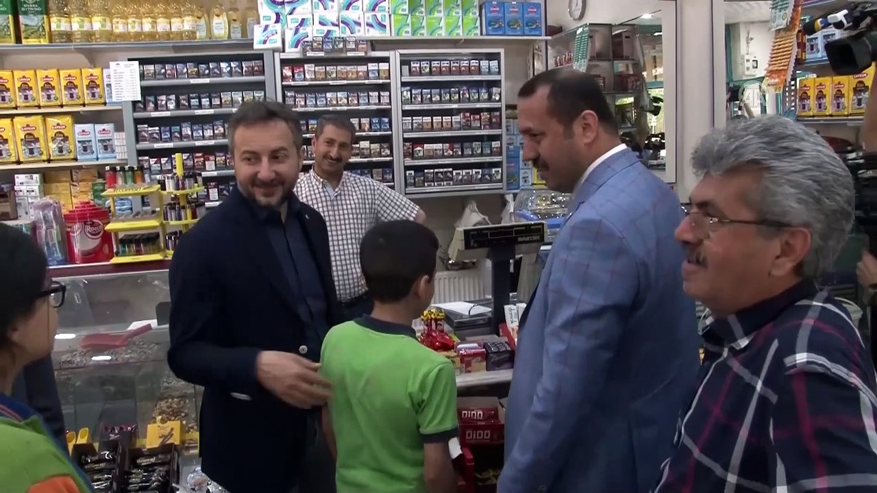 Öğrencilerden mahalle bakkalına destek - ELAZIĞ