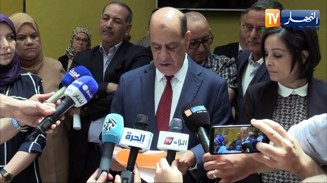 نواب جبهة التحرير يسنكرون تصرف نواب الأفلان ويوقعون عريضة دعم لبوشارب ..!