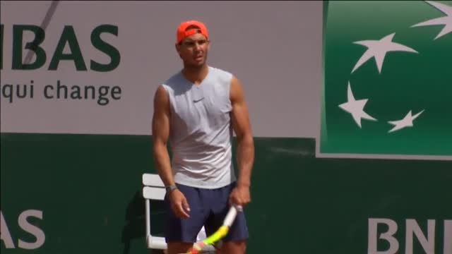 Nadal, Federer y Djokovic ya se ejercitan en las pistas de Roland Garros