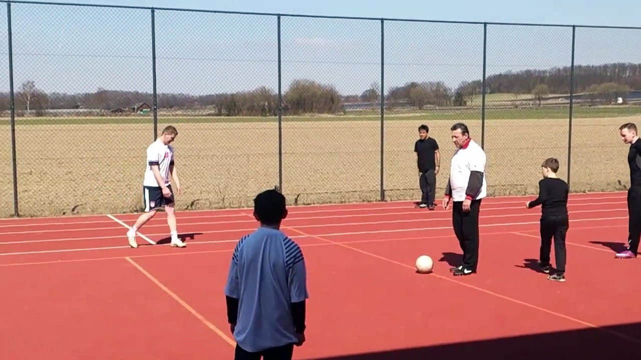 -Fussball_Jülich_18_yard_football