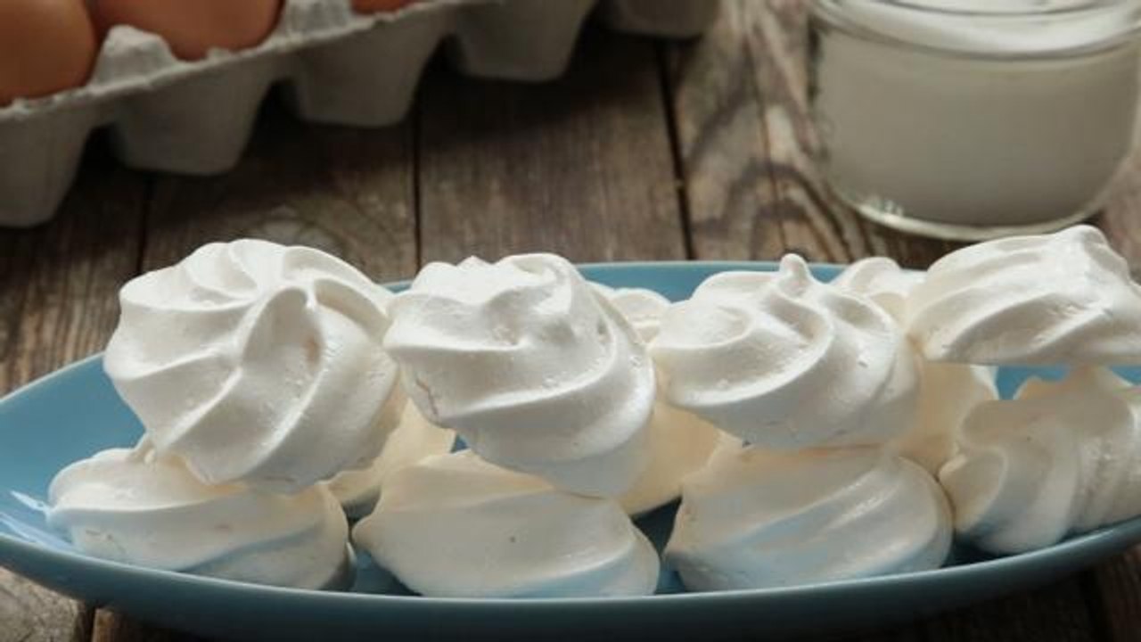 How to Make Meringues
