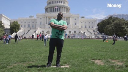 Ruth Bader Ginsburg’s Personal Trainer Says Saving Money Is a Lot Like Exercise. Here’s How