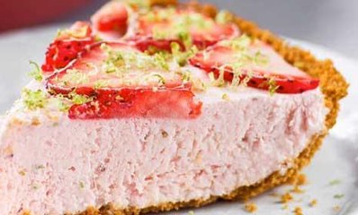 Healthy Frozen Dessert Recipe: Strawberry Icebox Pie