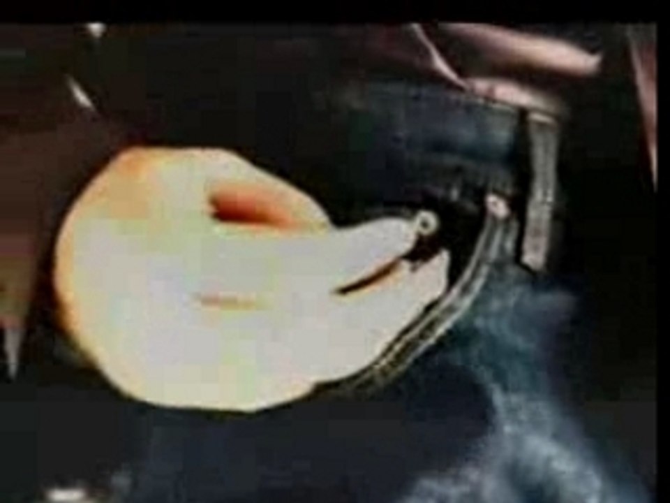 Levis Commercial -EARTHQUAKE-