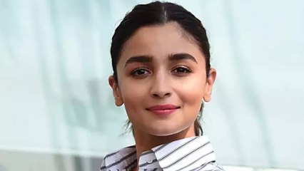 Alia Bhatt becomes - Times Most Desirable Woman of 2018 | FilmiBeat