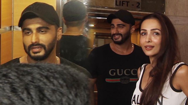 Arjun Kapoor blushes while watching Malaika Arora at India's Most Wanted screening | FilmiBeat