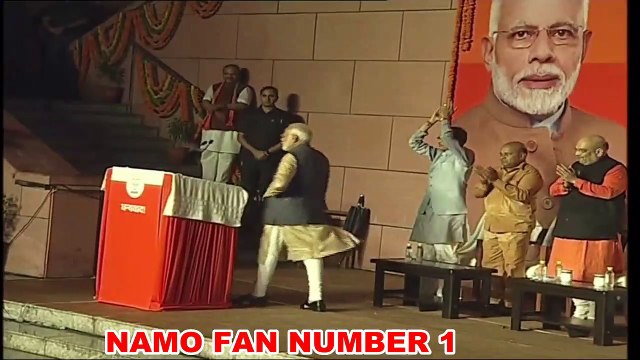 #BJPWIN #NAMOAGAIN - PM Narendra Modi addresses BJP Karyakartas from Party headquarters in Delhi #Digitalindia #makeinindia