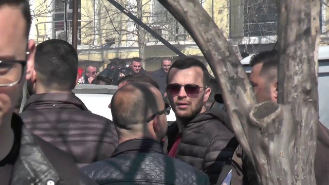 TË MËRKURËN, OPOZITA NË PROTESTË NJË TJETËR KANDIDAT I PD PRANON MANDATIN