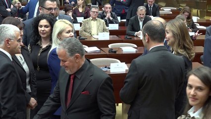 Kërkohet kontroll i shpenzimi të parave publike