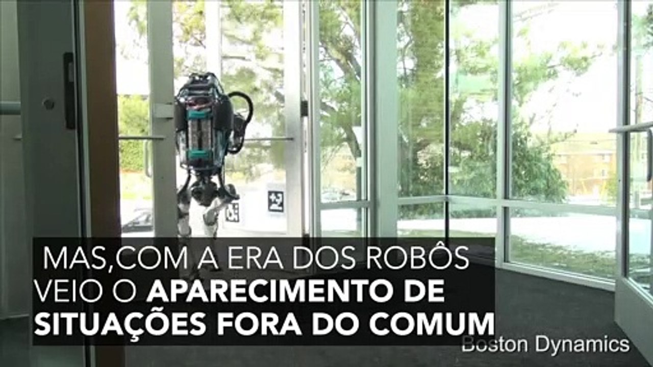 Trabalhador chinês é atacado por robô, imagens chocantes!