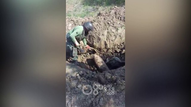 RTV Ora - Zbulohet një predhë e Luftës së Dytë Botërore në Fier