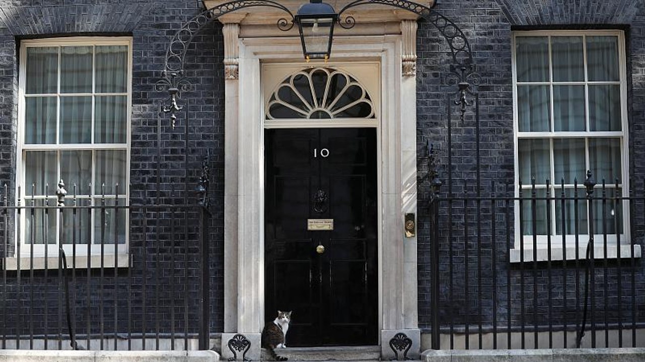 Brexit, Theresa May annuncia tra le lacrime le sue dimissioni per il 7 giugno