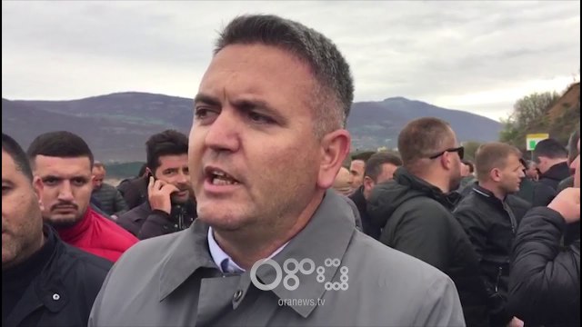 RTV Ora – Kukësi i vë traun Ramës, protestuesit përplasen me policinë