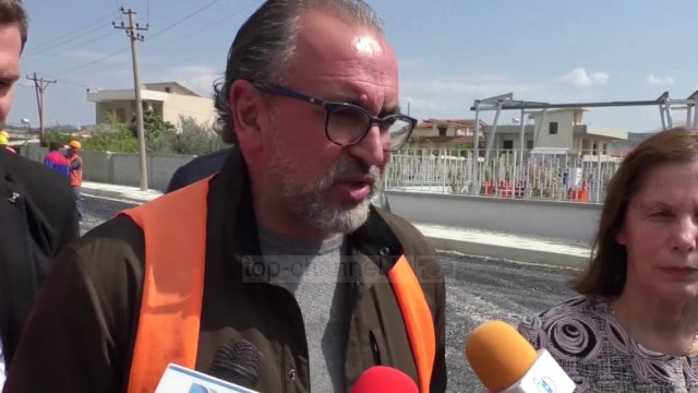 Unaza e Vlorës shtrohet pas 20 vitesh - Top Channel Albania - News - Lajme