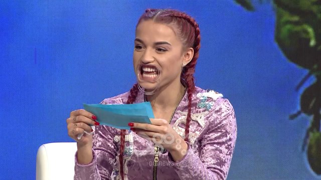 Why Not - Baby G dhe Roza Lati këndojnë me proteza në gojë