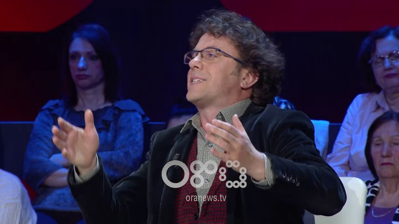 360 gradë - Koka: Hajdari e pandershme në politikë, Kika: Nuk mund të jetë lidere