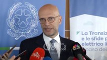 RTV Ora - Ambasadori Italian: Mazhoranca të bëjë një hap pas, djegia e mandateve na surprizoi