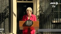 Renunció primera ministra británica Theresa May