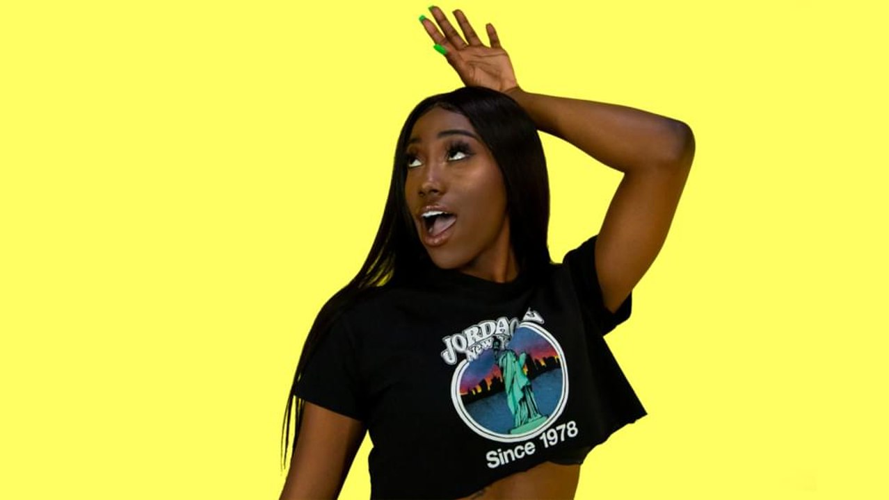 Flo Milli "Beef FloMix" Official Lyrics & Meaning | Verified