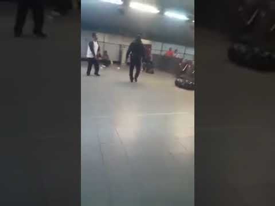 Policía es noqueado por vagonero