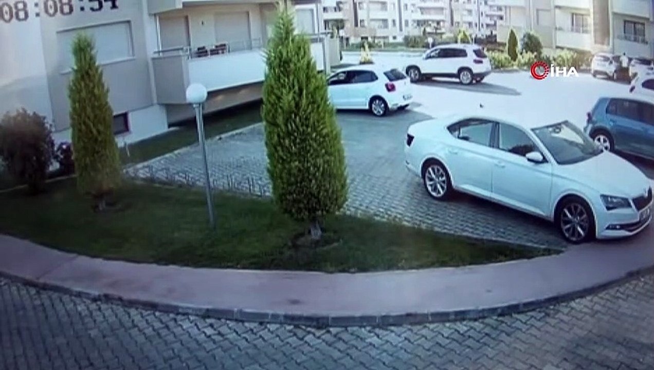 Doktor eşini bıçaklayan hemşire serbest bırakıldı