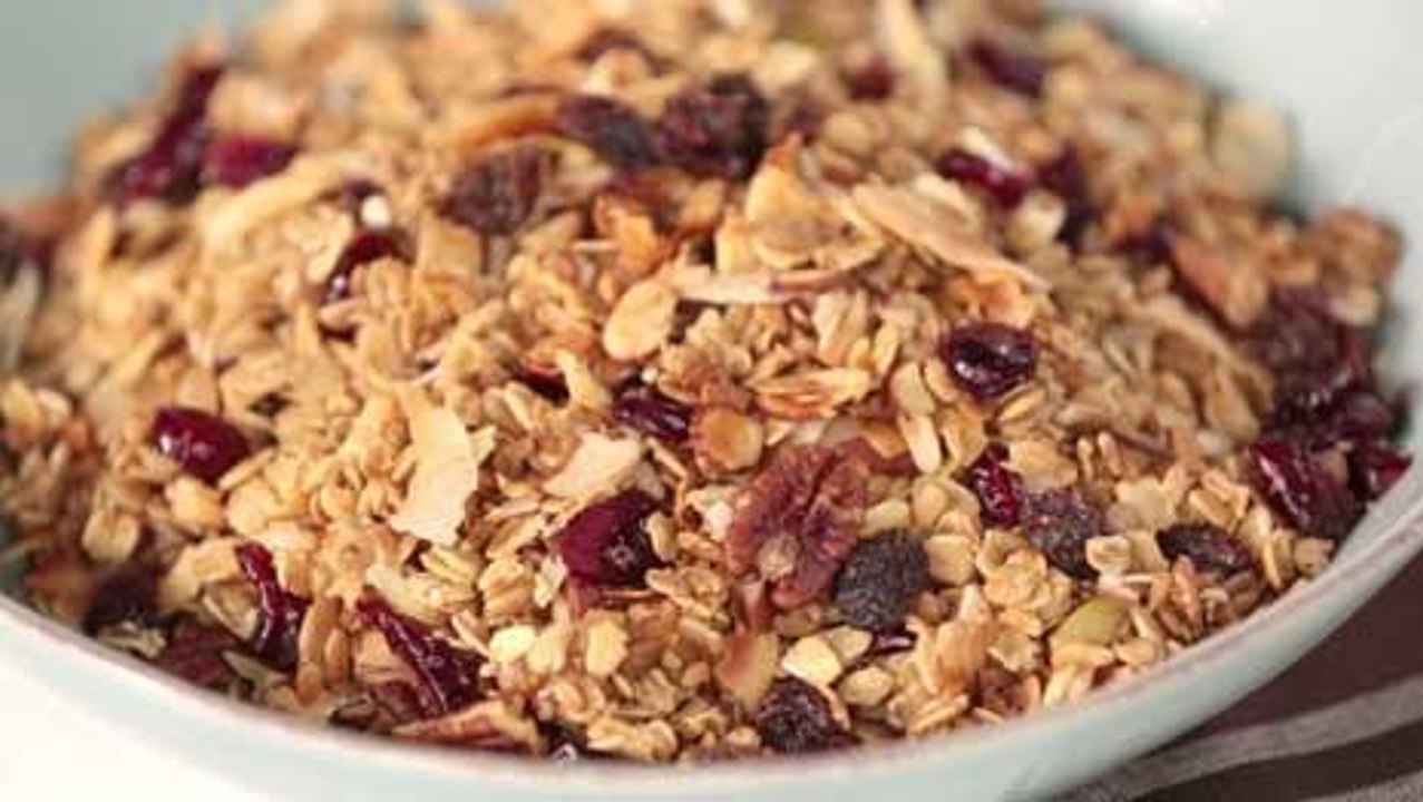 Gluten-Free Breakfast: Healthy Granola Recipe