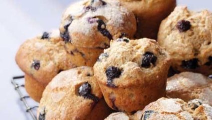 How to Make Healthy Blueberry Muffins