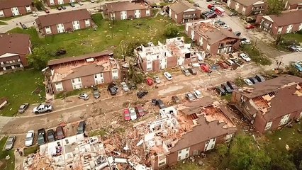 Roofs fly off as tornadoes tear across Jefferson City