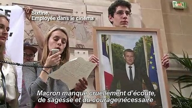 Climat: à Paris, un portrait de Macron décroché dans une mairie