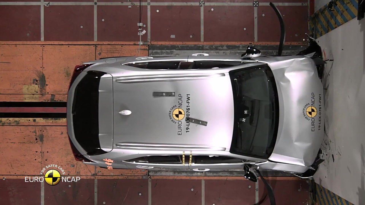 Kompakt und extrem sicher - Neuer Lexus UX mit fünf Sternen im Euro NCAP Crashtest