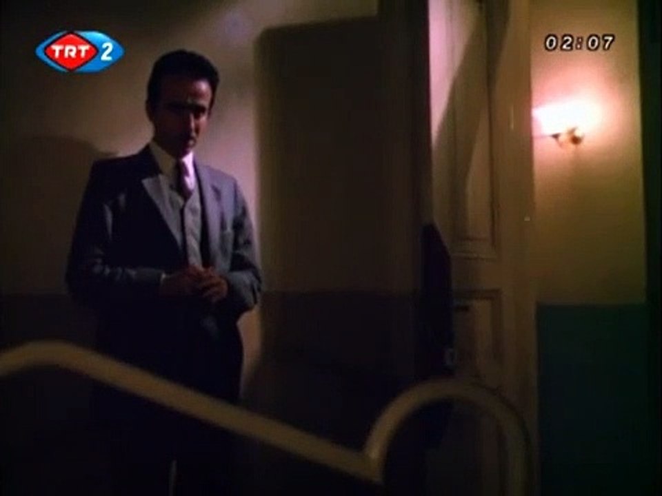 Anayurt Oteli   1987   Trailer