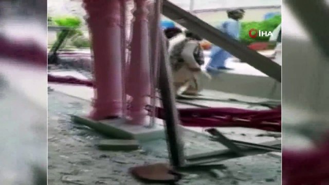 - Pakistan'da Cami Patlamasında Ölenlerin Sayısı 3'e Çıktı