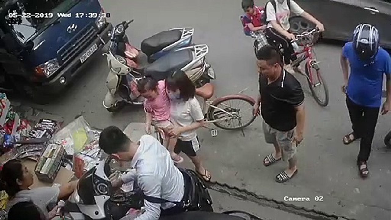 Man Stops his Scooter, but his Scooter Keeps Scooting
