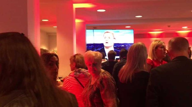 Ambiance au siège du PS en attendant les résultats à Bruxelles