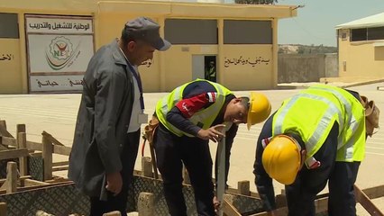 الحكومة الأردنية تلزم المقاولين بتشغيل عمالة محلية وتقليص الوافدة