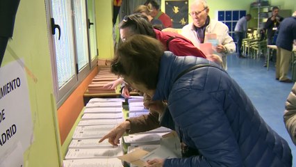 La participación en las municipales es idéntica en 2015