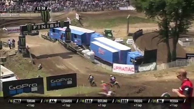 Adam Sterry vs Henry Jacobi battle + Jacobi Crash - MXGP of France 2019