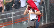 İstanbul'u Etkisi Altına Alan Sağanak Yağışlar Ne Kadar Sürecek? Meteoroloji Saat Verdi!