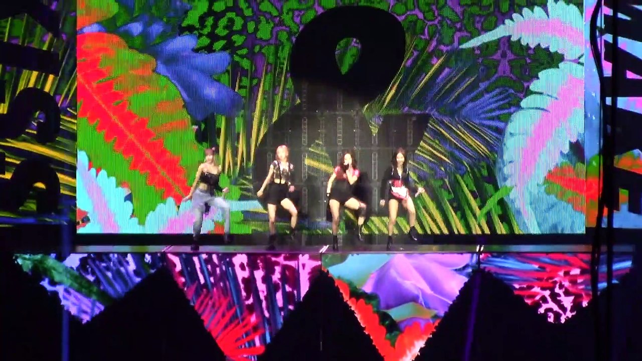 Kiss and Make Up (FULL HD) - BLACKPINK LONDON CONCERT 2019 -   WEMBLEY EUROPE TOUR