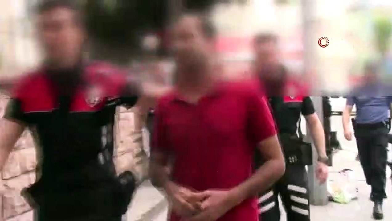 Polis ekipleri kaçak göçmenlere geçit vermiyor: Operasyonlarda 348 yabancı uyruklu şahıs yakalandı